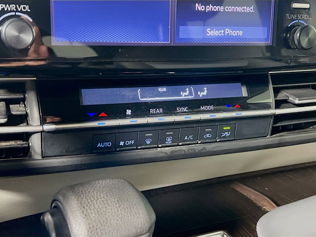 Certified 2022 Toyota Sienna LE image 15