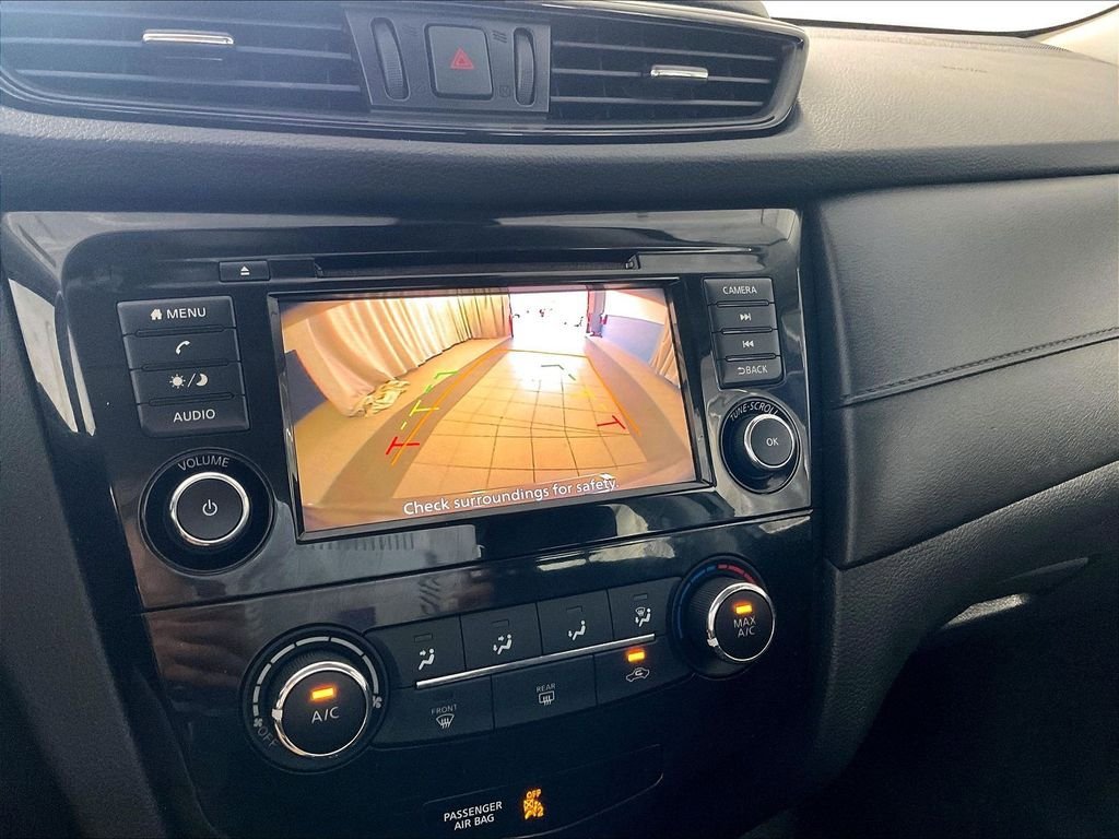 Used 2019 Nissan Rogue S AWD/4WD image 19