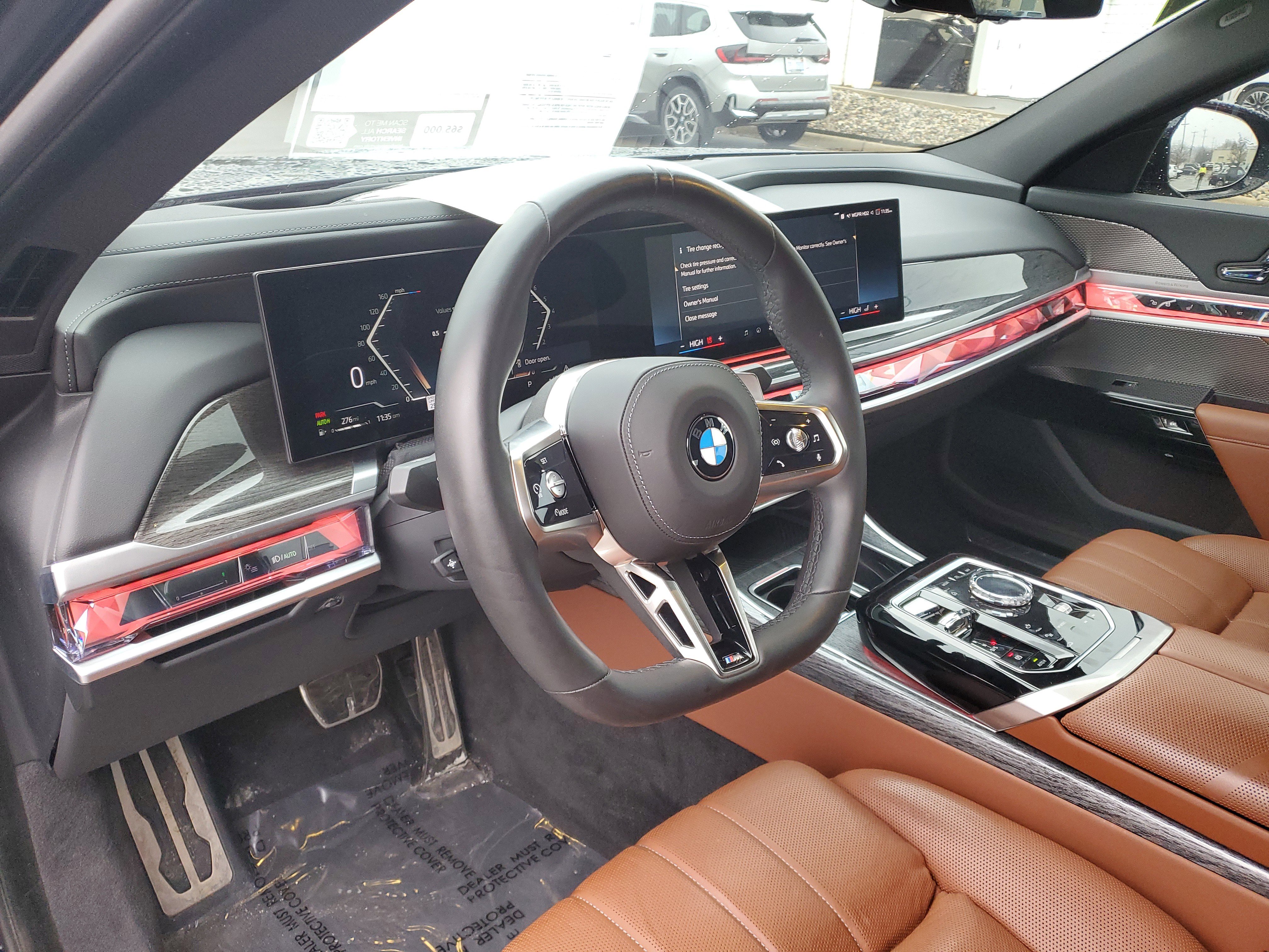 Used 2023 BMW 760i xDrive image 9