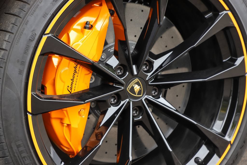 Used 2024 Lamborghini Urus S AWD/4WD image 24