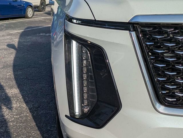 New 2026 Cadillac Escalade Luxury w/ Touring Package AWD/4WD image 9