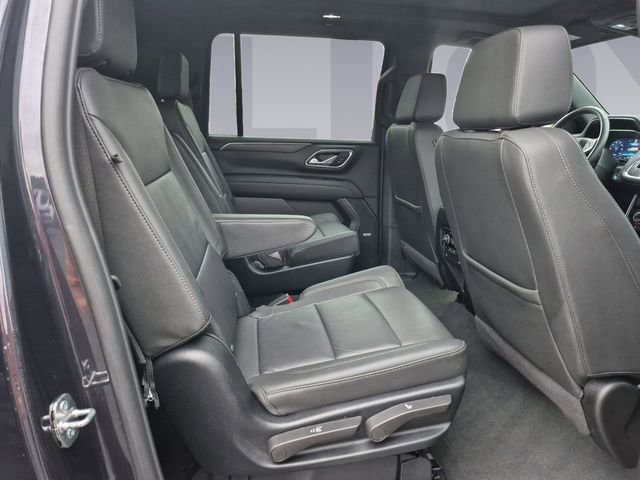 Used 2024 Chevrolet Suburban Z71 w/ Luxury Package AWD/4WD image 18