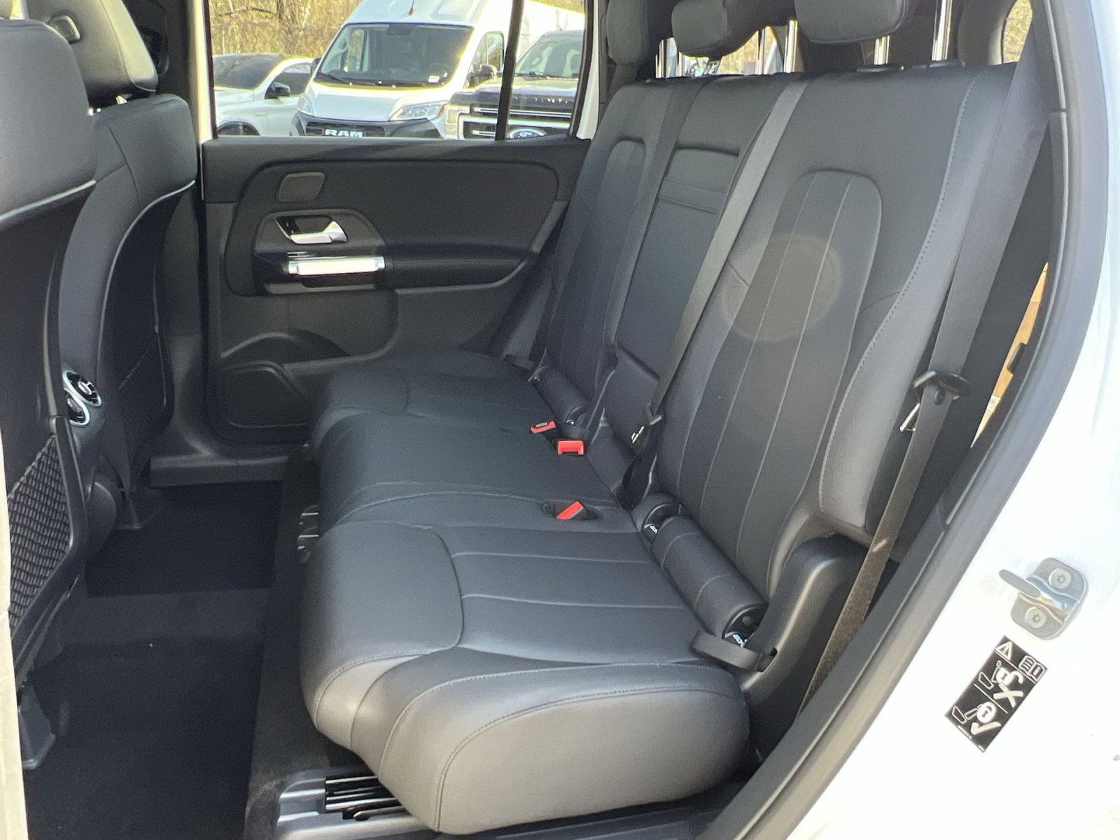 New 2026 Mercedes-Benz GLB 250 4MATIC image 23