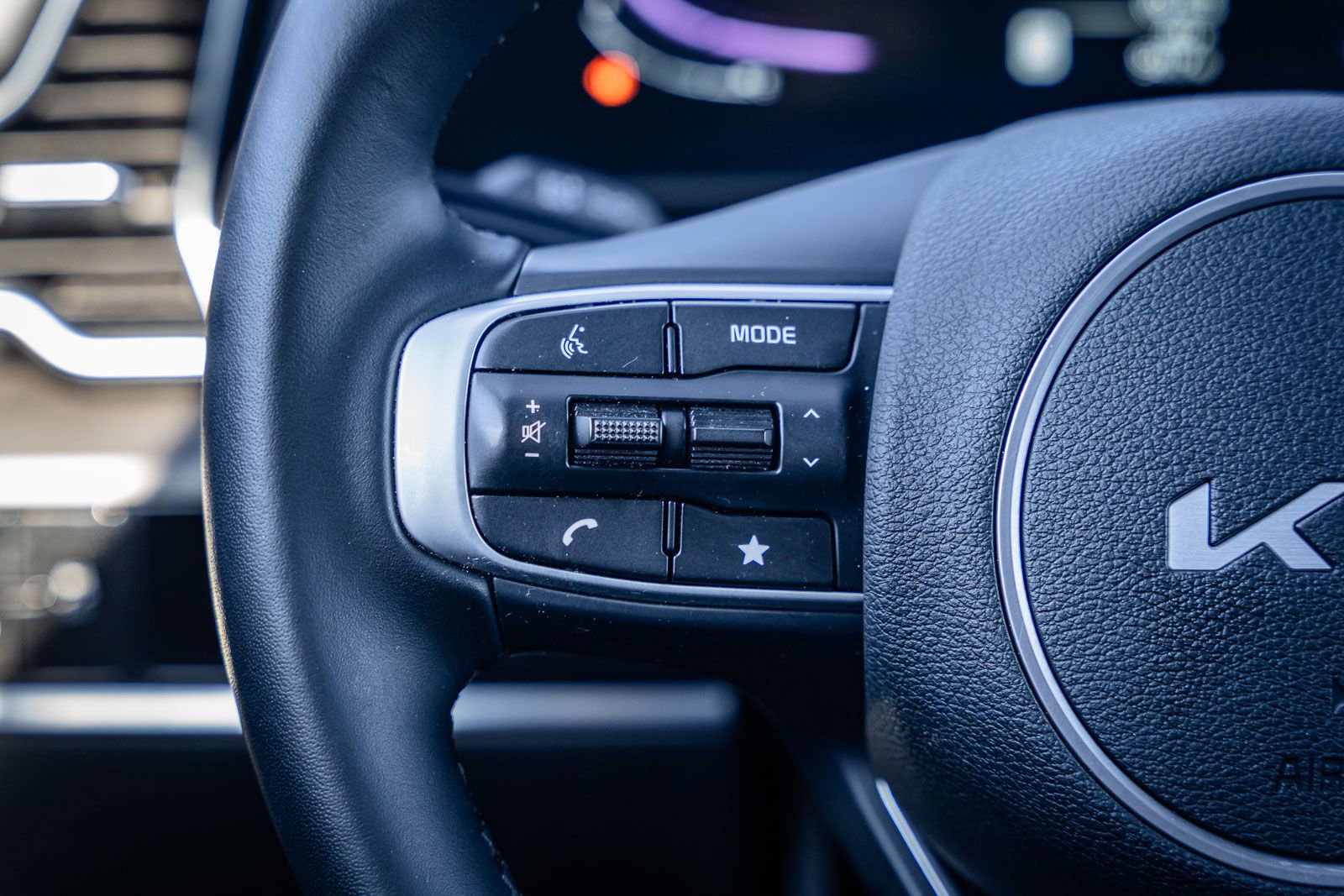 Used 2025 Kia Sportage X-Line w/ Premium Package image 26