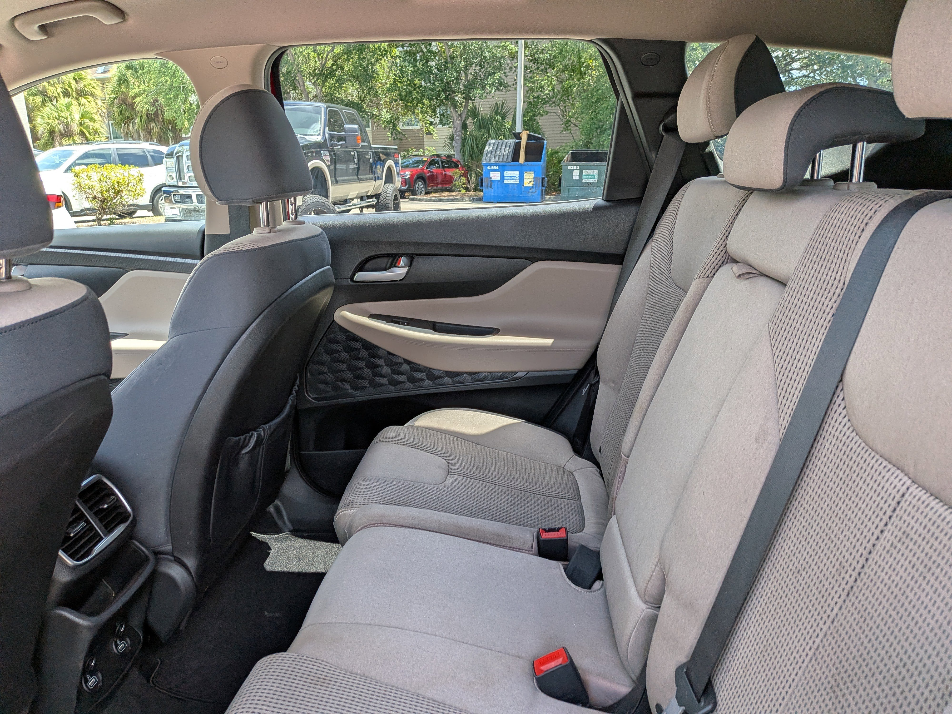 Used 2019 Hyundai Santa Fe SE FWD image 14