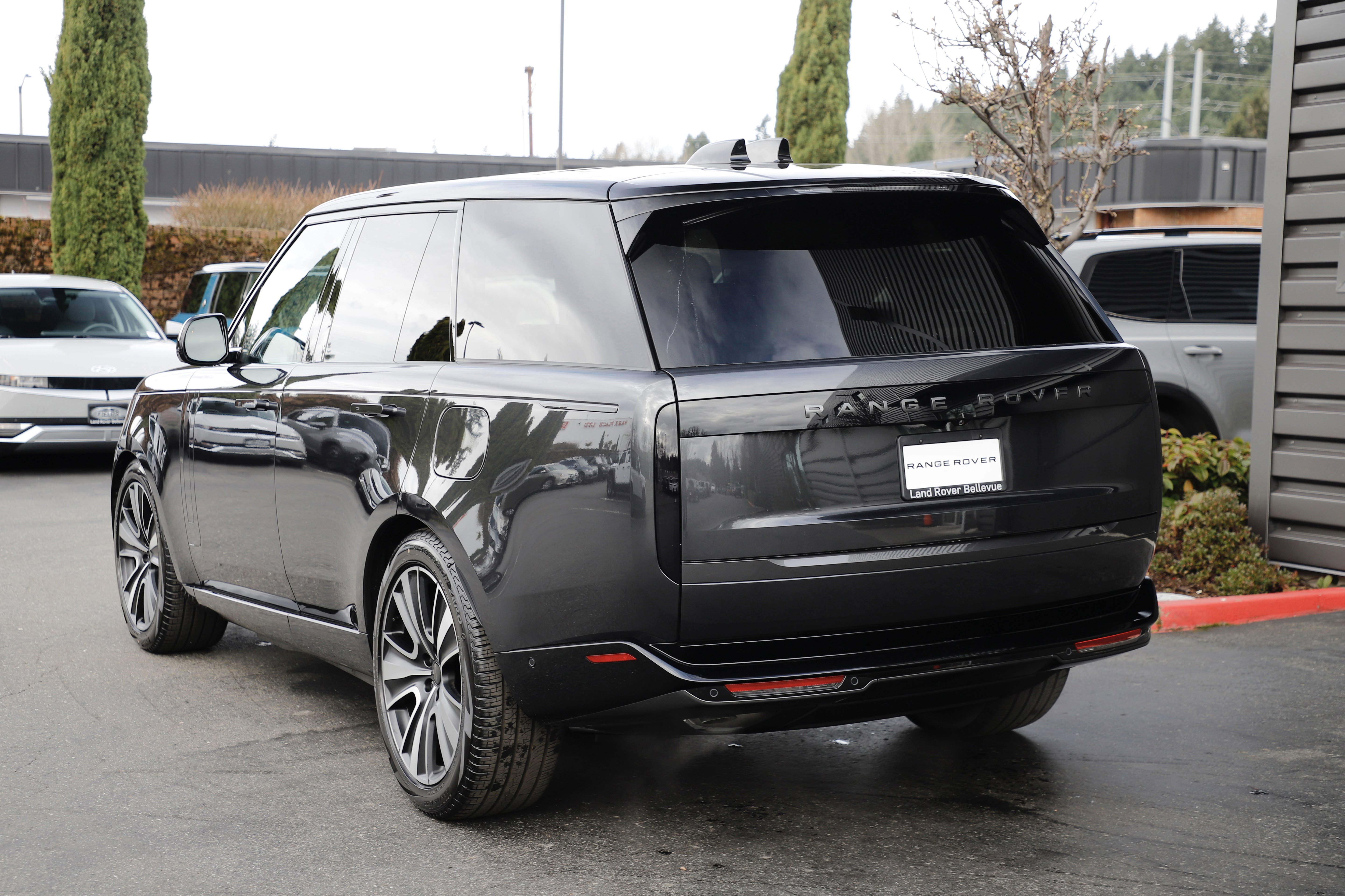New 2026 Land Rover Range Rover SE image 6