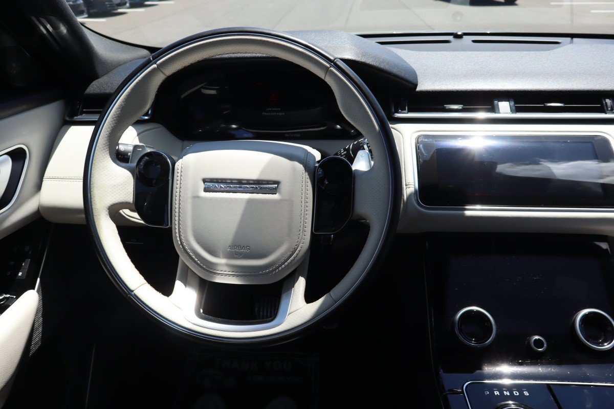 Used 2019 Land Rover Range Rover Velar R-Dynamic SE AWD/4WD image 11
