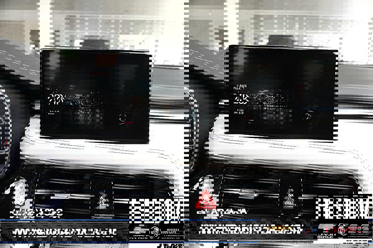 Used 2025 Genesis G70 2.5T image 16