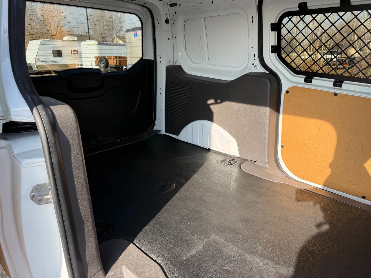 Used 2020 Ford Transit Connect XLT image 22