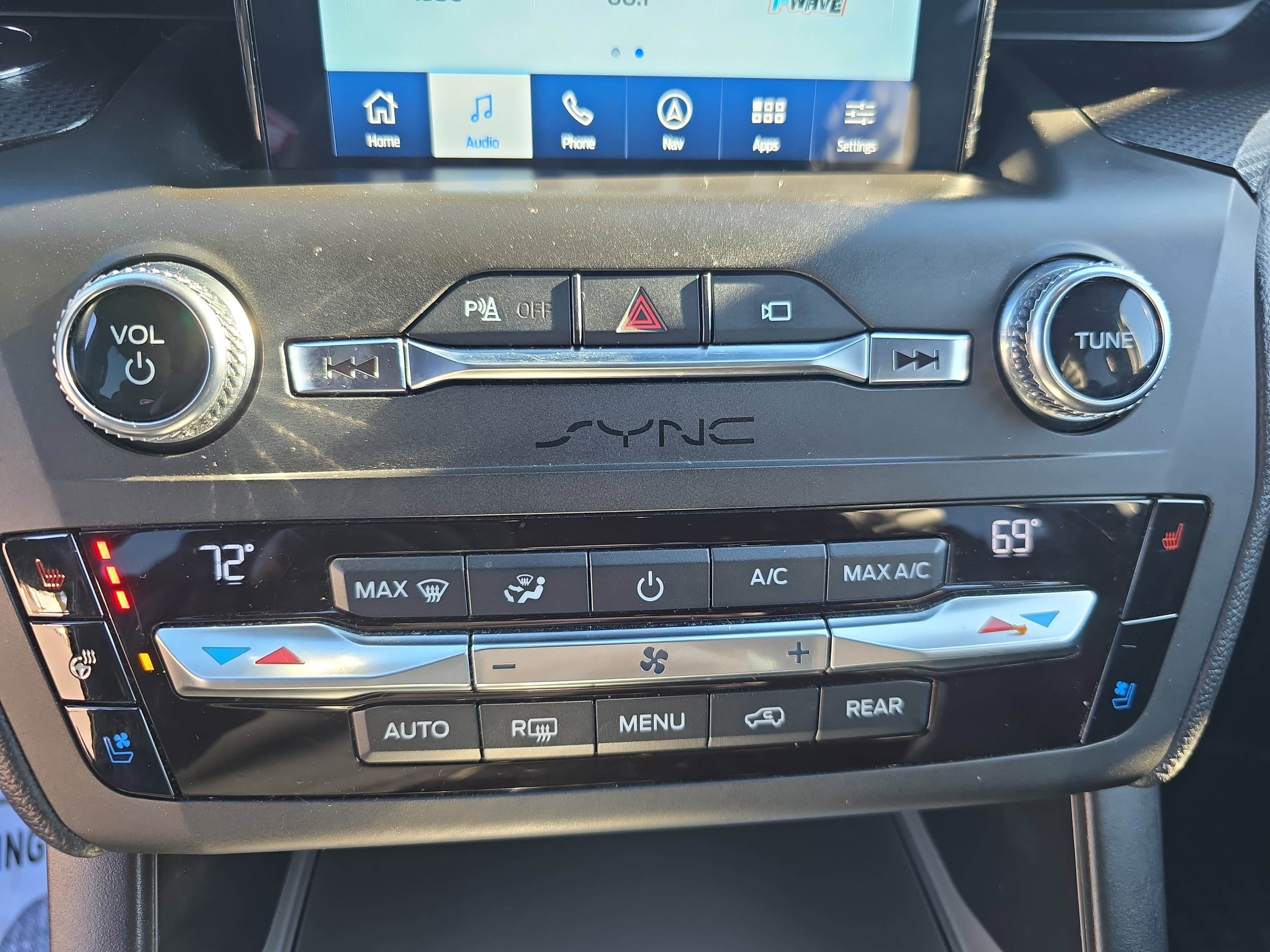 Used 2020 Ford Explorer ST w/ ST High-Performance Pack image 21