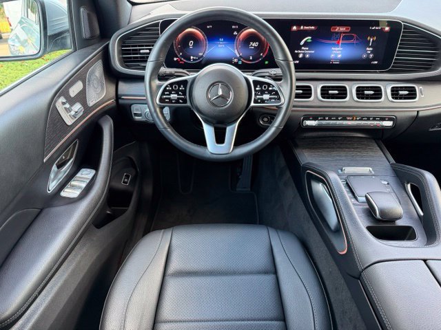 Used 2023 Mercedes-Benz GLE 350 4MATIC w/ Premium Package image 12