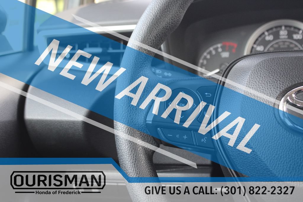 Used 2020 Toyota Corolla LE FWD image 19