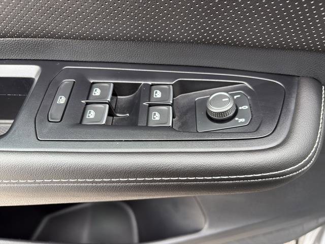 Certified 2025 Volkswagen Atlas SE image 16