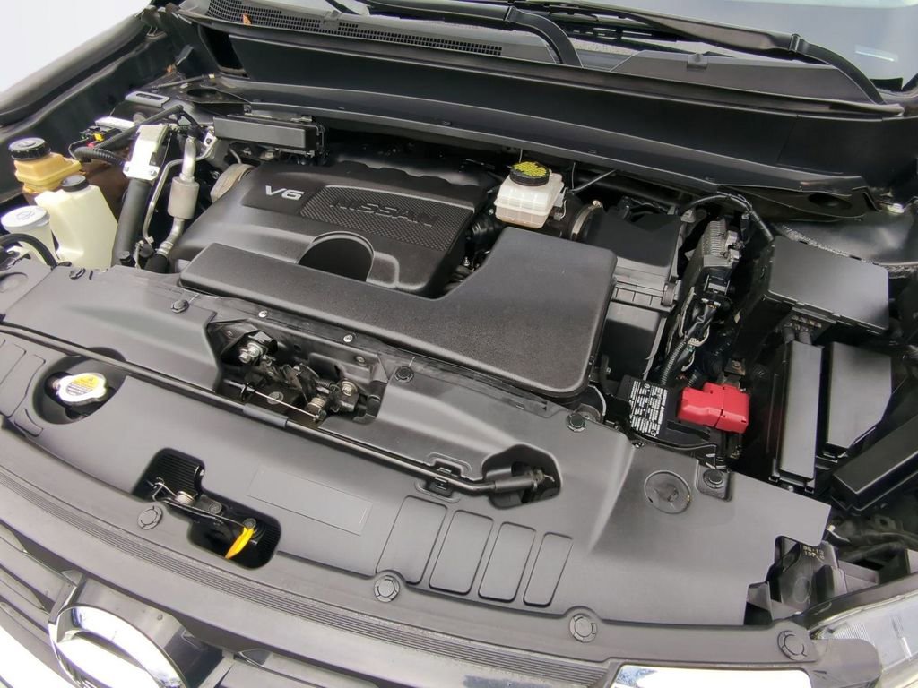 Used 2020 Nissan Pathfinder S image 30