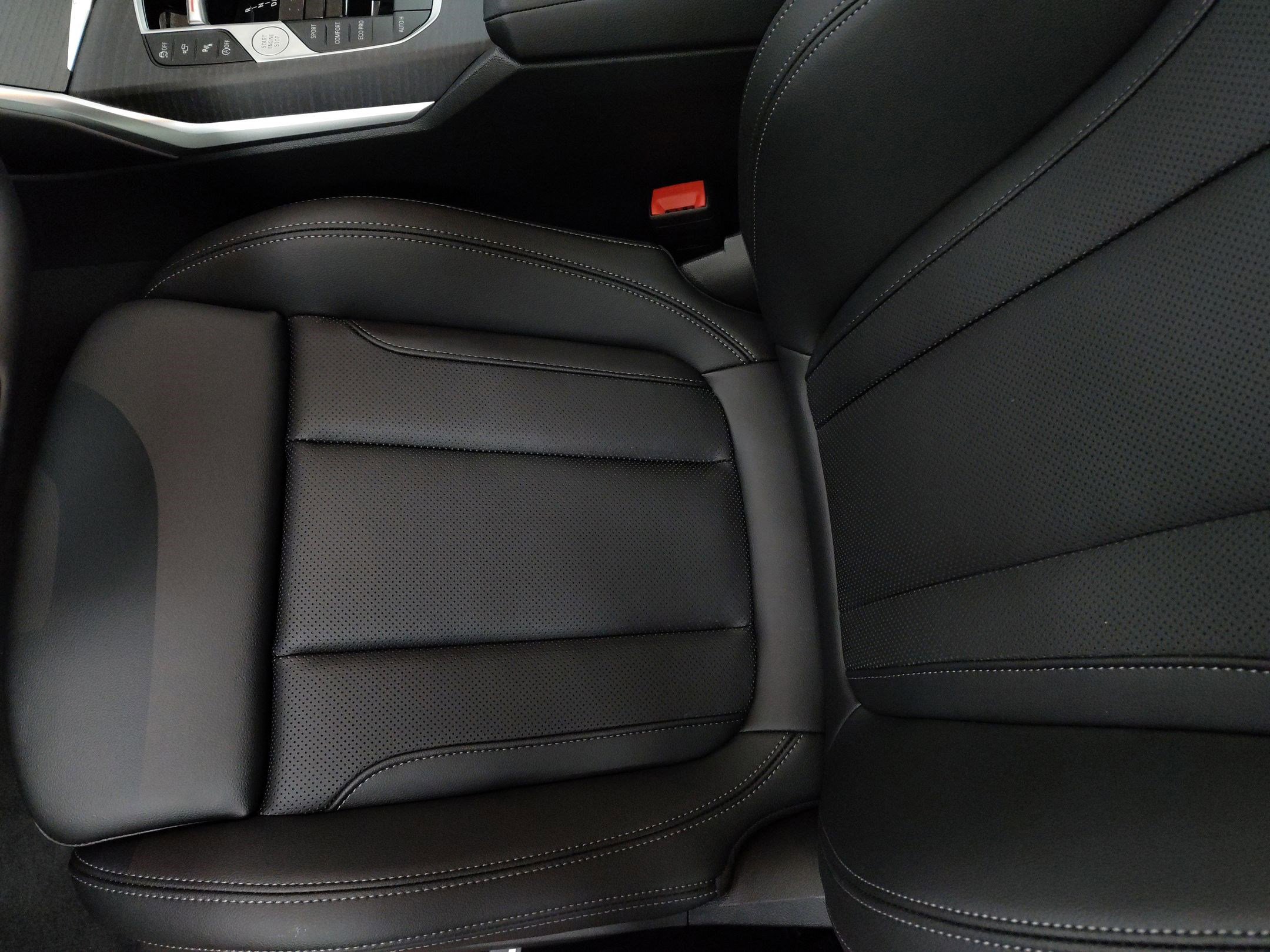 New 2026 BMW 330i xDrive Sedan w/ M Sport Package image 12