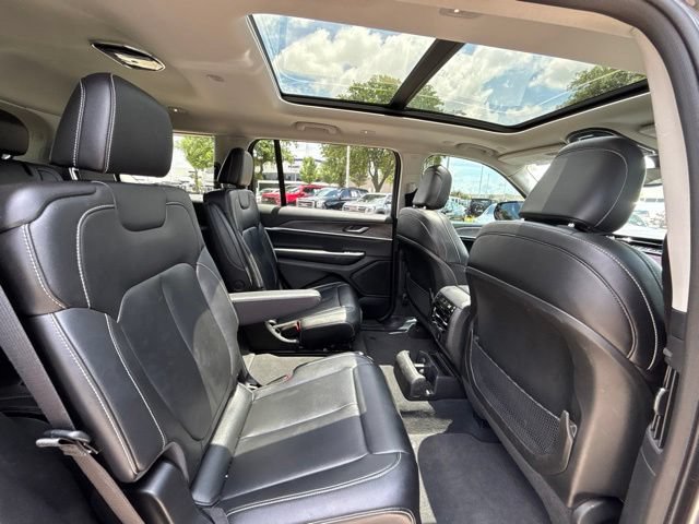 Certified 2023 Jeep Grand Cherokee L Limited AWD/4WD image 11