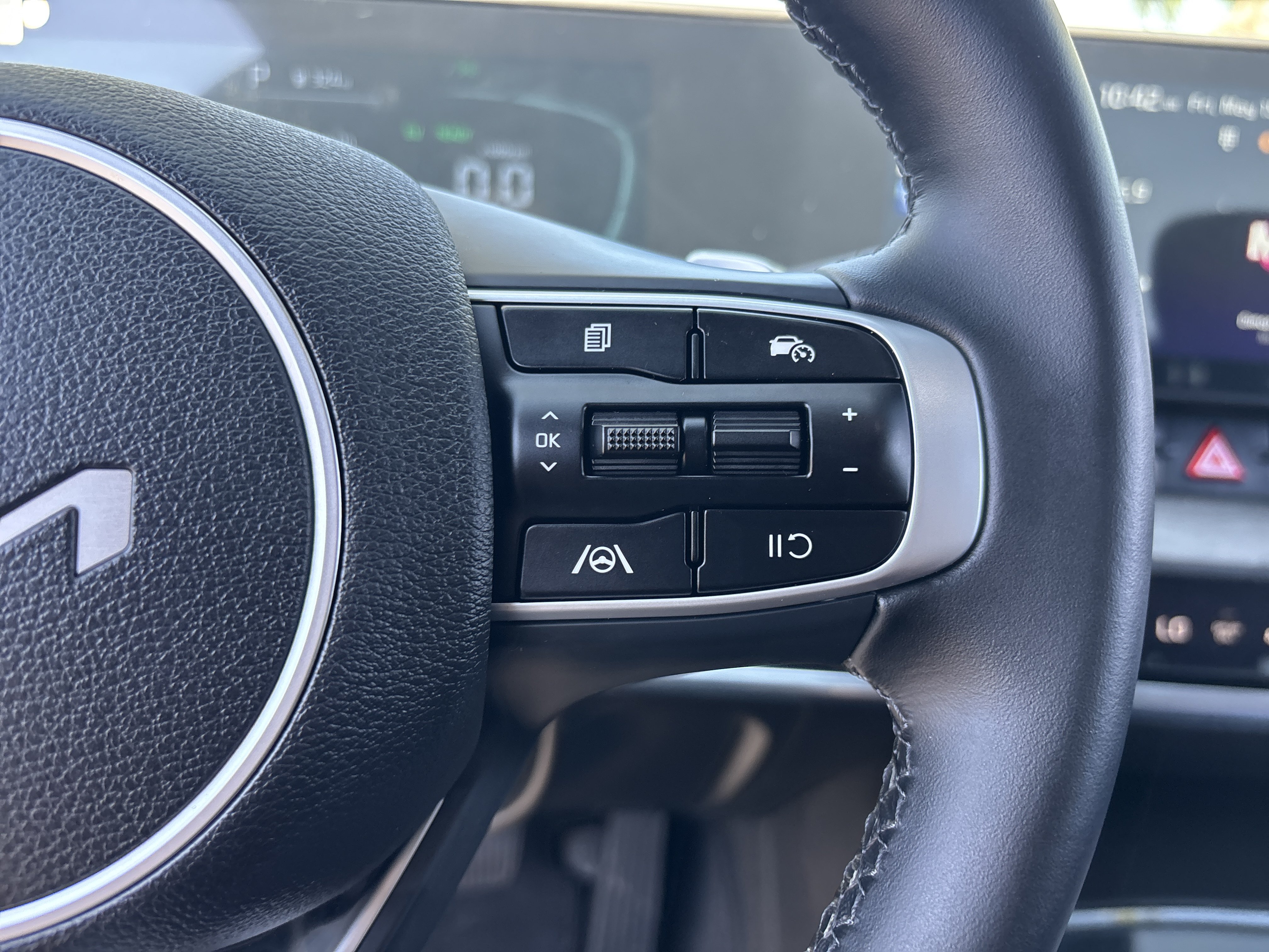 Certified 2025 Kia Sportage X-Line AWD/4WD image 27