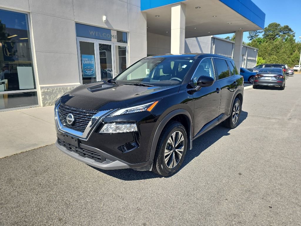 Used 2023 Nissan Rogue SV