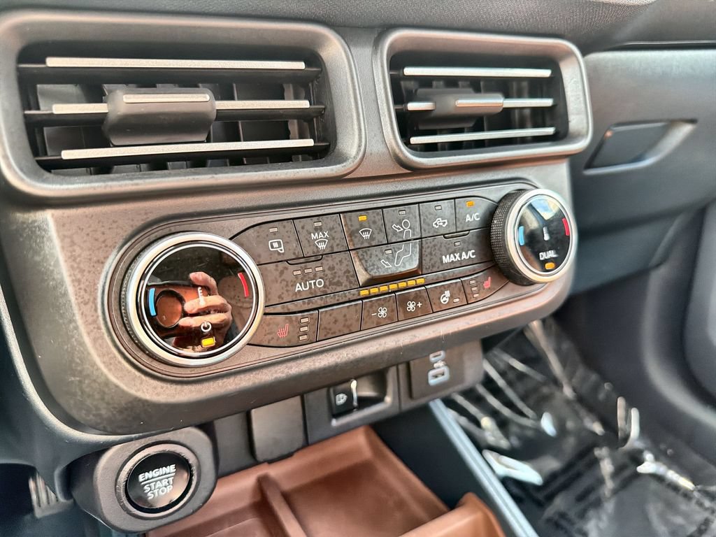 Used 2024 Ford Maverick Lariat w/ FX4 Off-Road Package AWD/4WD image 16