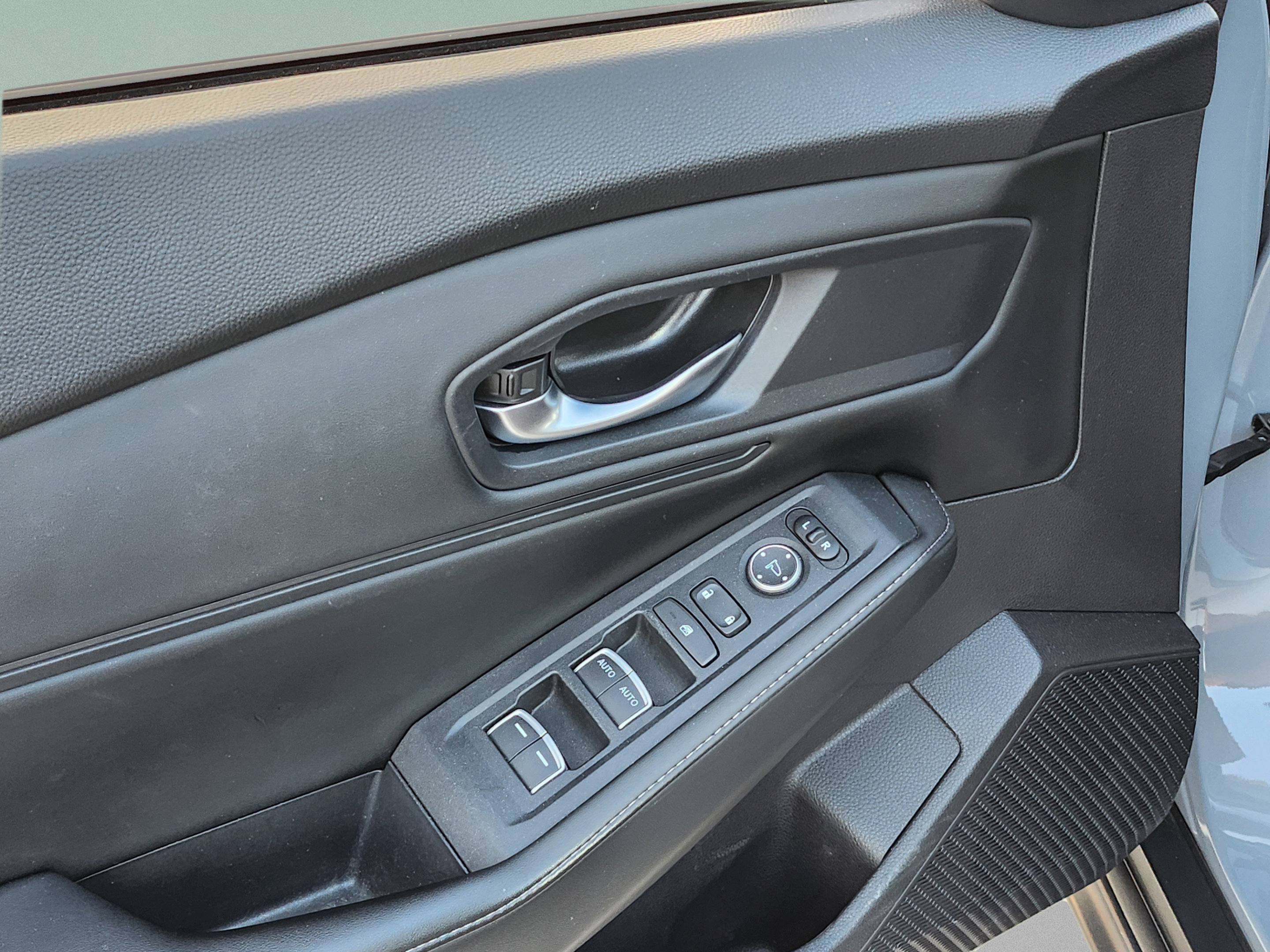 Used 2024 Honda Accord Sport image 10