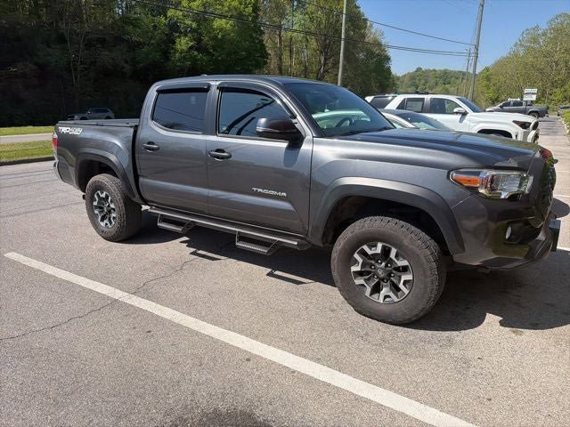 Used 2020 Toyota Tacoma TRD Off-Road AWD/4WD image 13