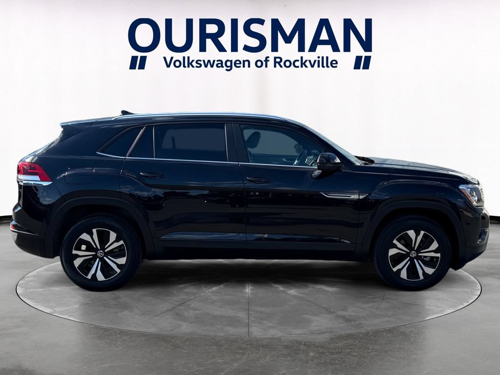 Used 2024 Volkswagen Atlas Cross Sport SE AWD/4WD image 7