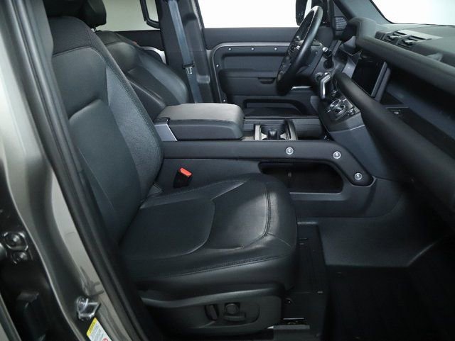 Certified 2024 Land Rover Defender 110 X-Dynamic SE image 30