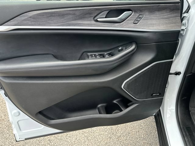 Used 2023 Jeep Grand Cherokee 4WD 4xe image 10