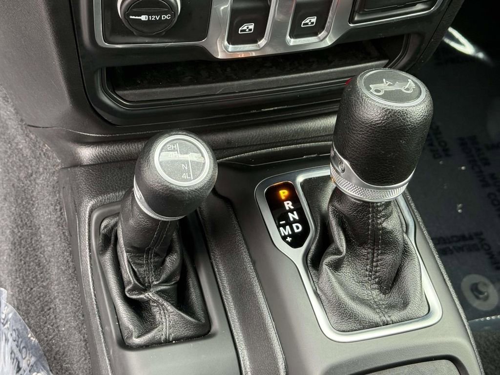 Used 2018 Jeep Wrangler Sport S image 20