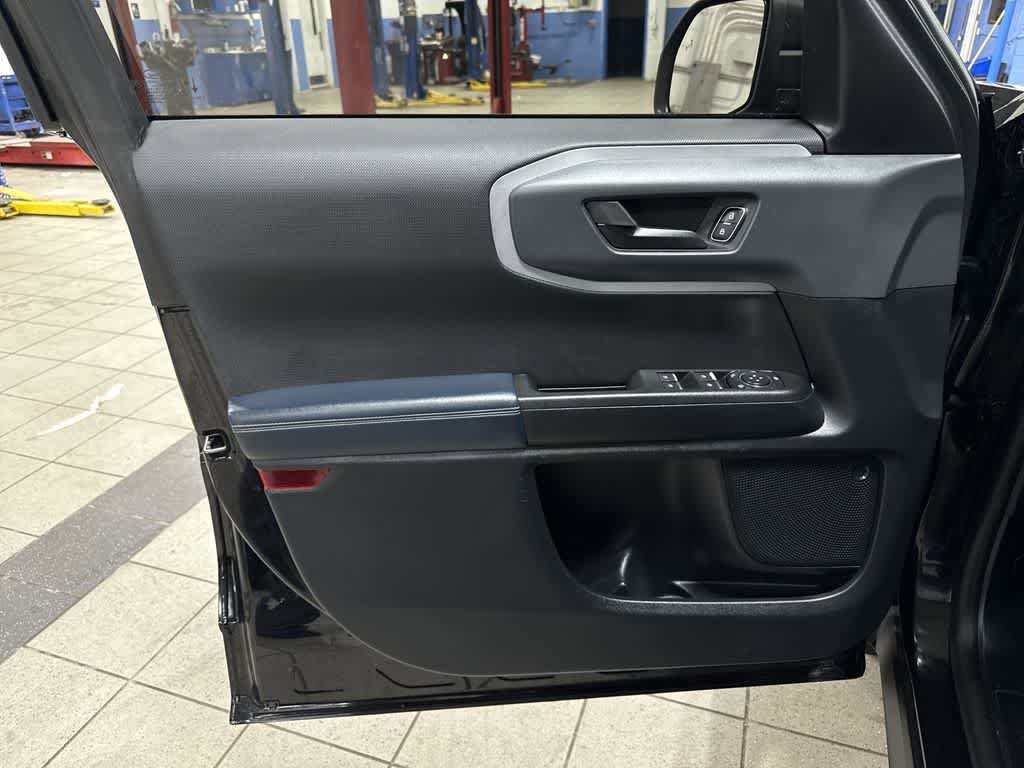 Used 2021 Ford Bronco Sport Outer Banks AWD/4WD image 28