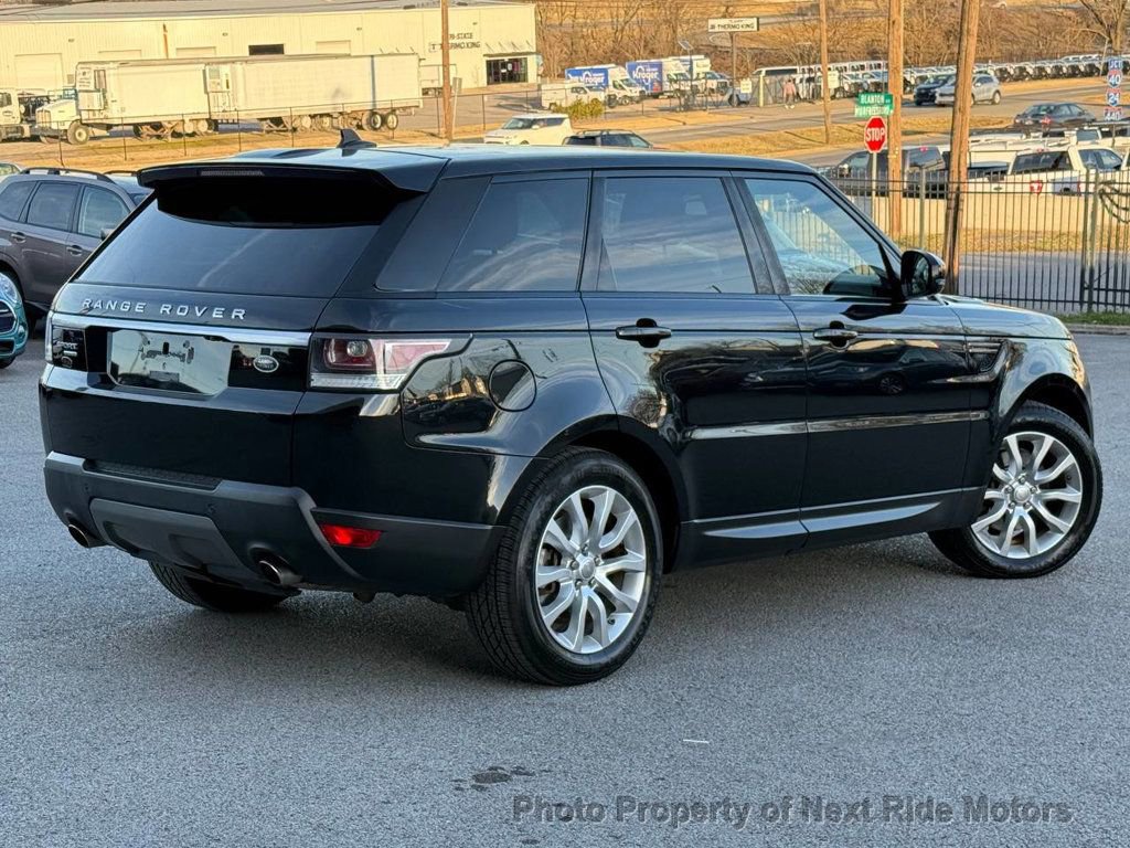 Used 2016 Land Rover Range Rover Sport SE image 30