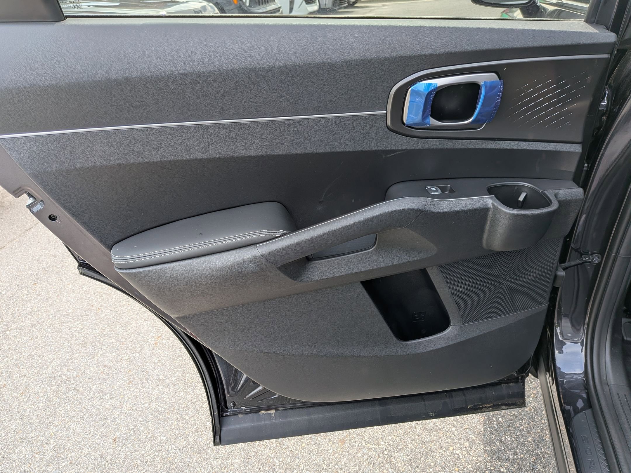 New 2026 Kia Sorento S w/ S Panoramic Sunroof Package FWD image 25