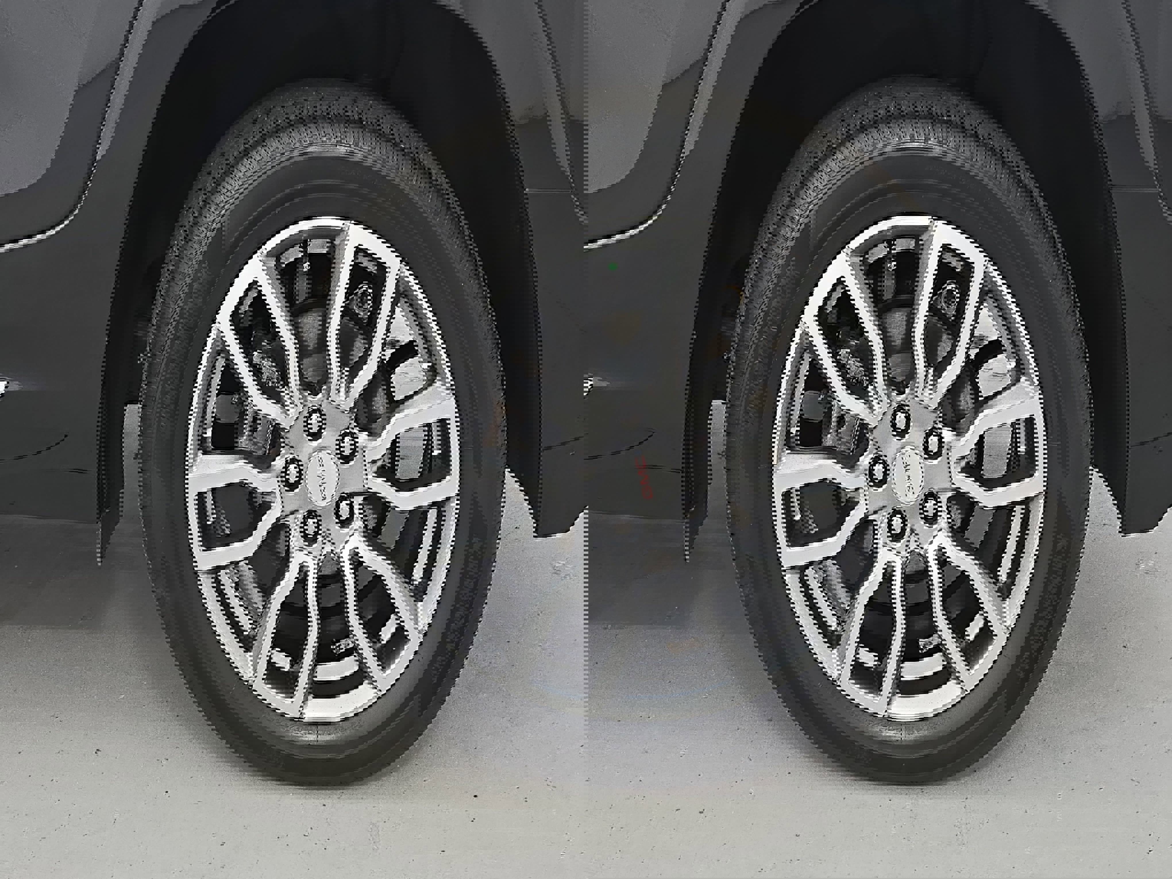 Used 2024 GMC Terrain Denali w/ Denali Premium Package image 34