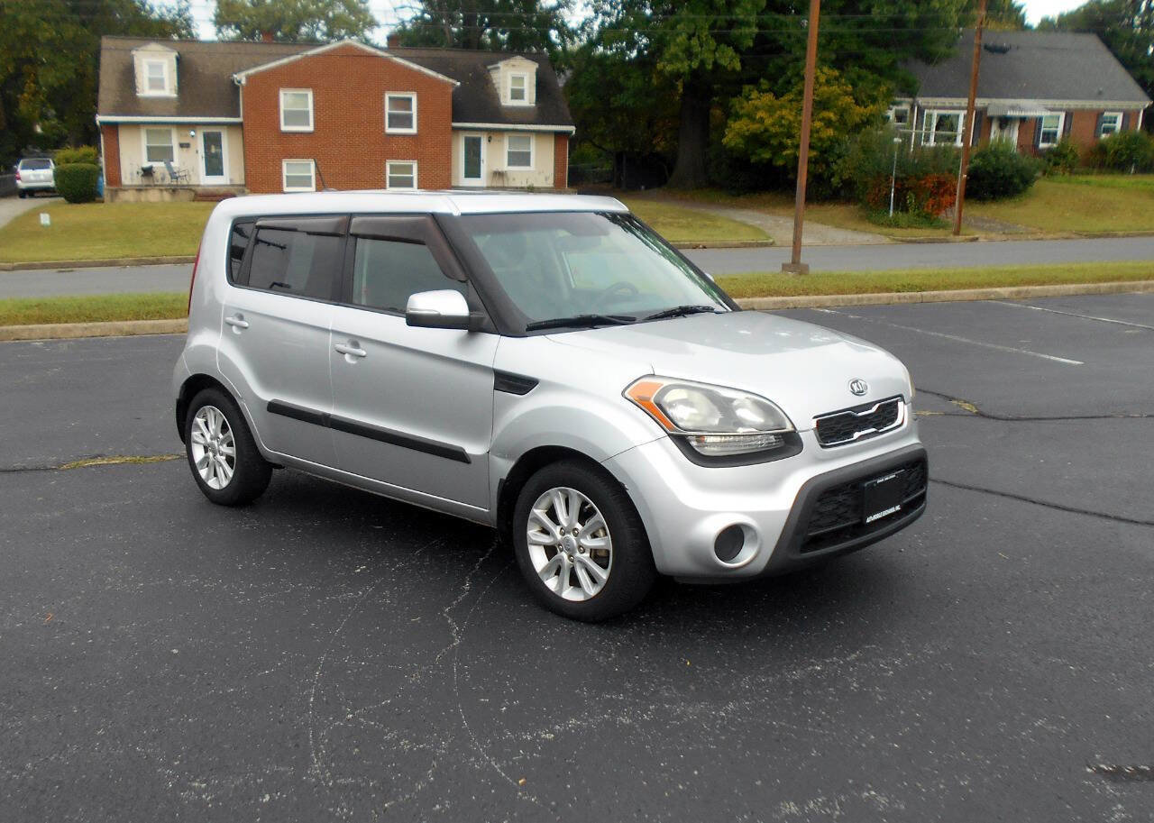 Used 2012 Kia Soul + image 4