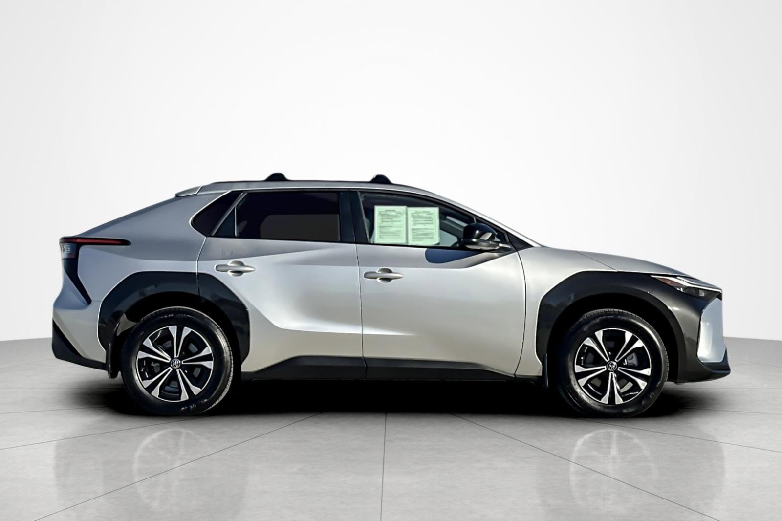 Certified 2025 Toyota bZ4X AWD image 6