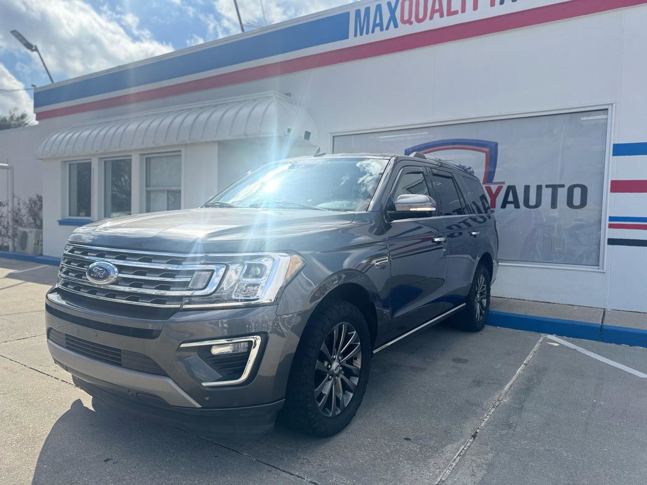 Used 2020 Ford Expedition Limited image 15