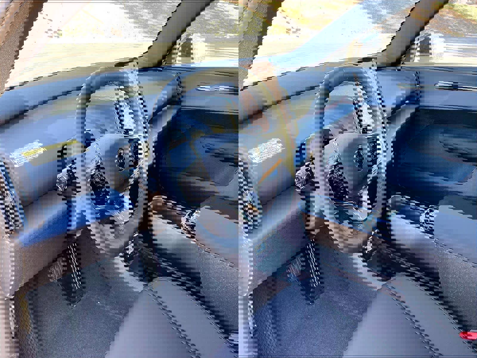 New 2026 Volvo EX30 Plus w/ Climate Package image 8