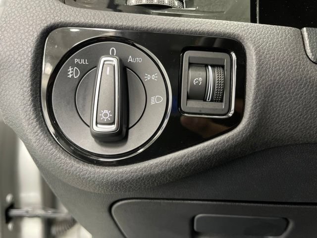 Used 2015 Volkswagen Golf SEL FWD image 20