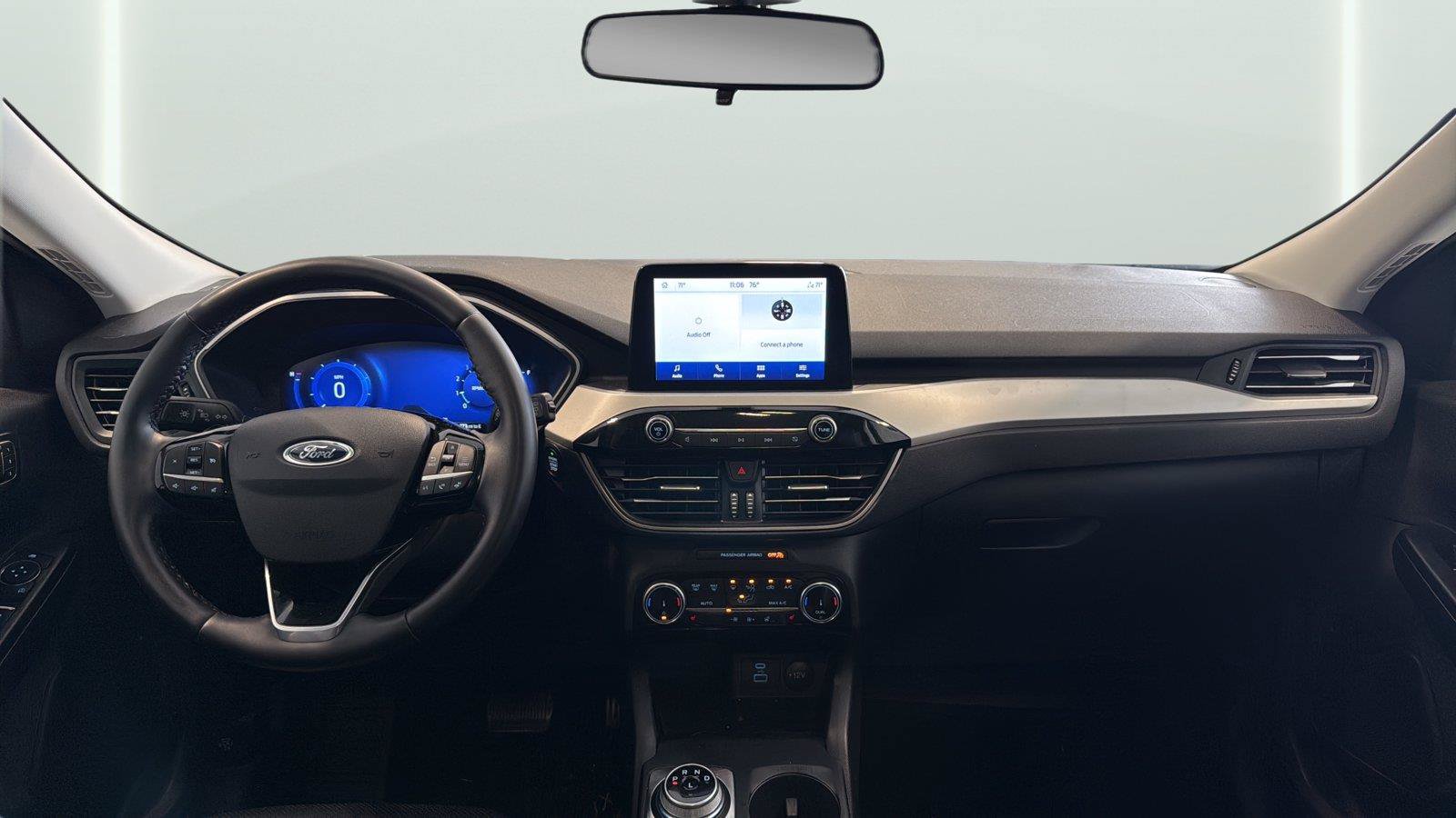 Used 2022 Ford Escape SEL w/ Technology Package FWD image 13