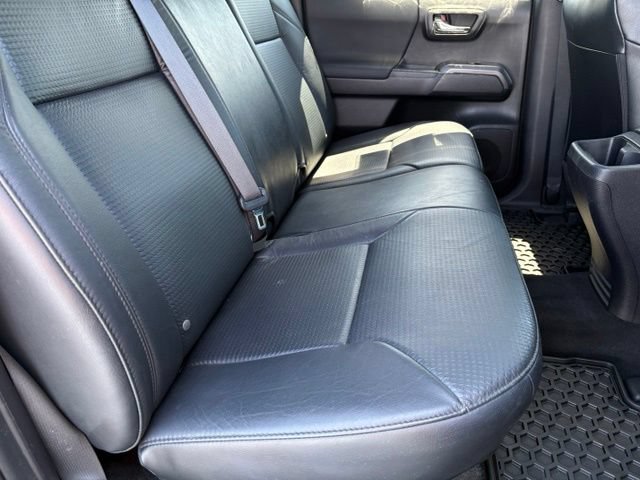 Used 2021 Toyota Tacoma TRD Sport AWD/4WD image 18
