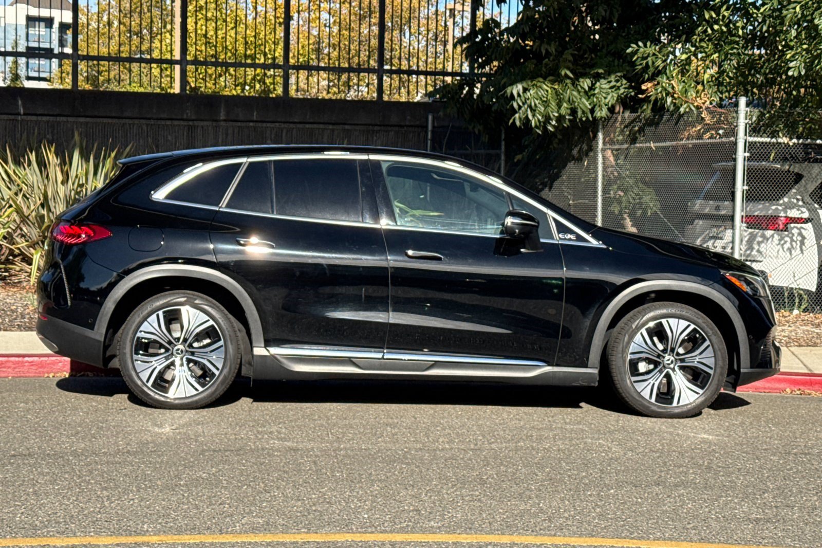 Certified 2026 Mercedes-Benz EQE 320 4MATIC SUV image 8