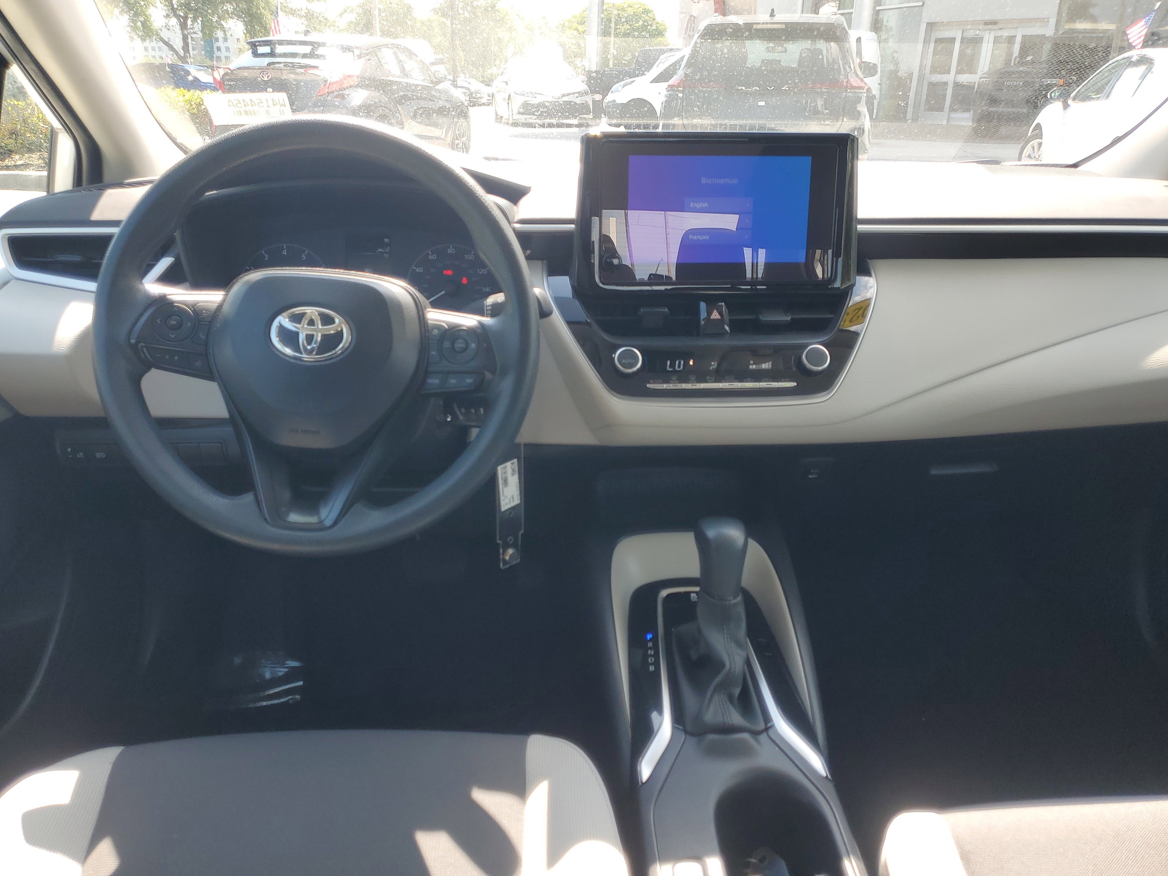 Certified 2025 Toyota Corolla LE FWD image 9