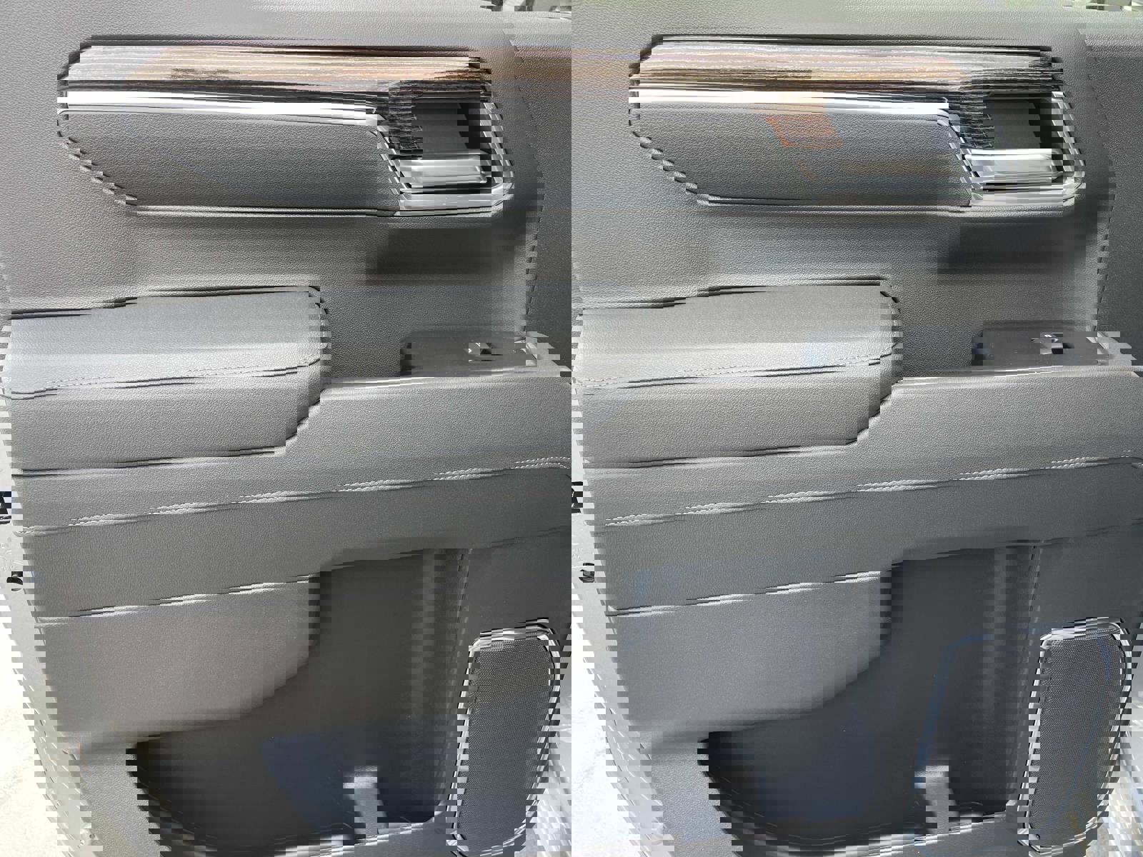 New 2026 GMC Sierra 1500 SLE w/ Preferred Package image 23