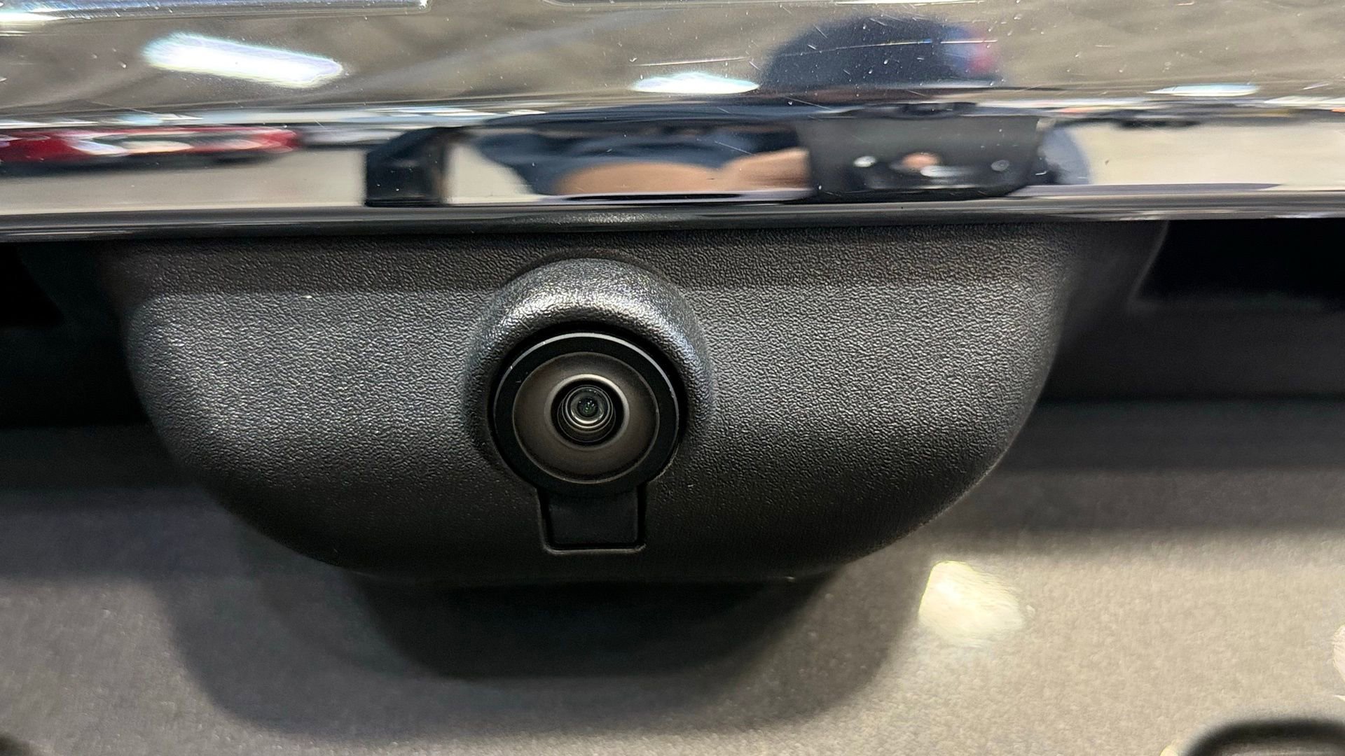 Used 2023 Ford Explorer XLT w/ Equipment Group 202A image 30