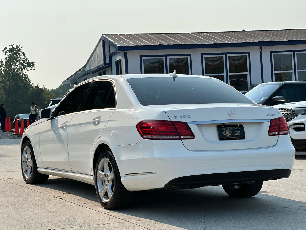 Used 2014 Mercedes-Benz E 350 4MATIC Sedan w/ Premium 1 Package image 5