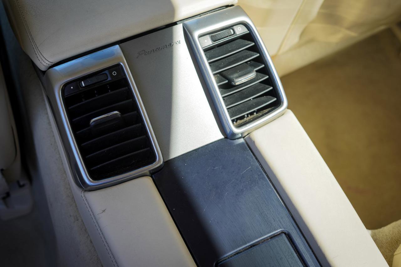 Used 2012 Porsche Panamera S RWD image 21