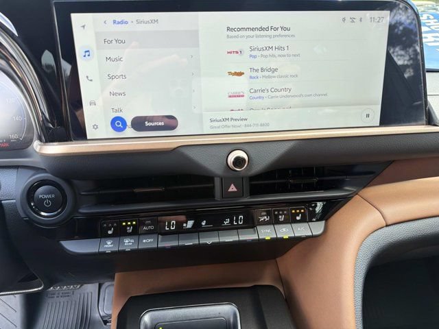 Certified 2025 Toyota Crown Signia AWD/4WD image 28