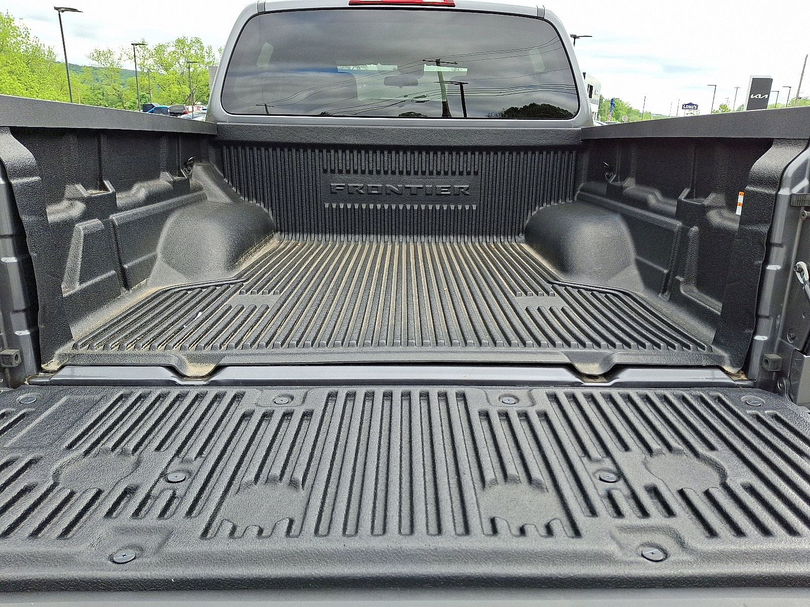 Used 2023 Nissan Frontier SV w/ Tow Package image 27