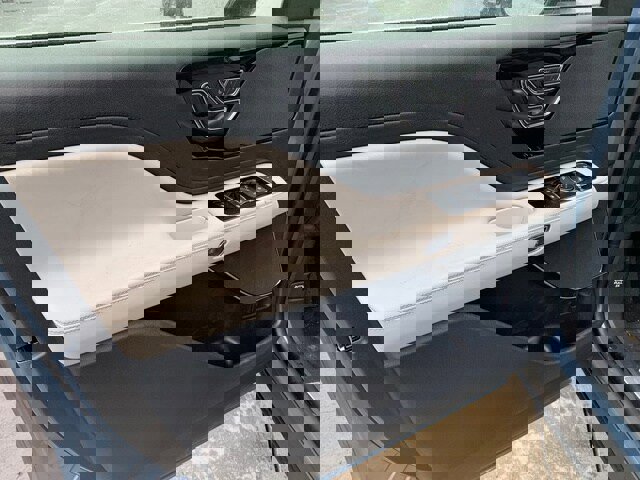 New 2026 Lincoln Aviator AWD image 39