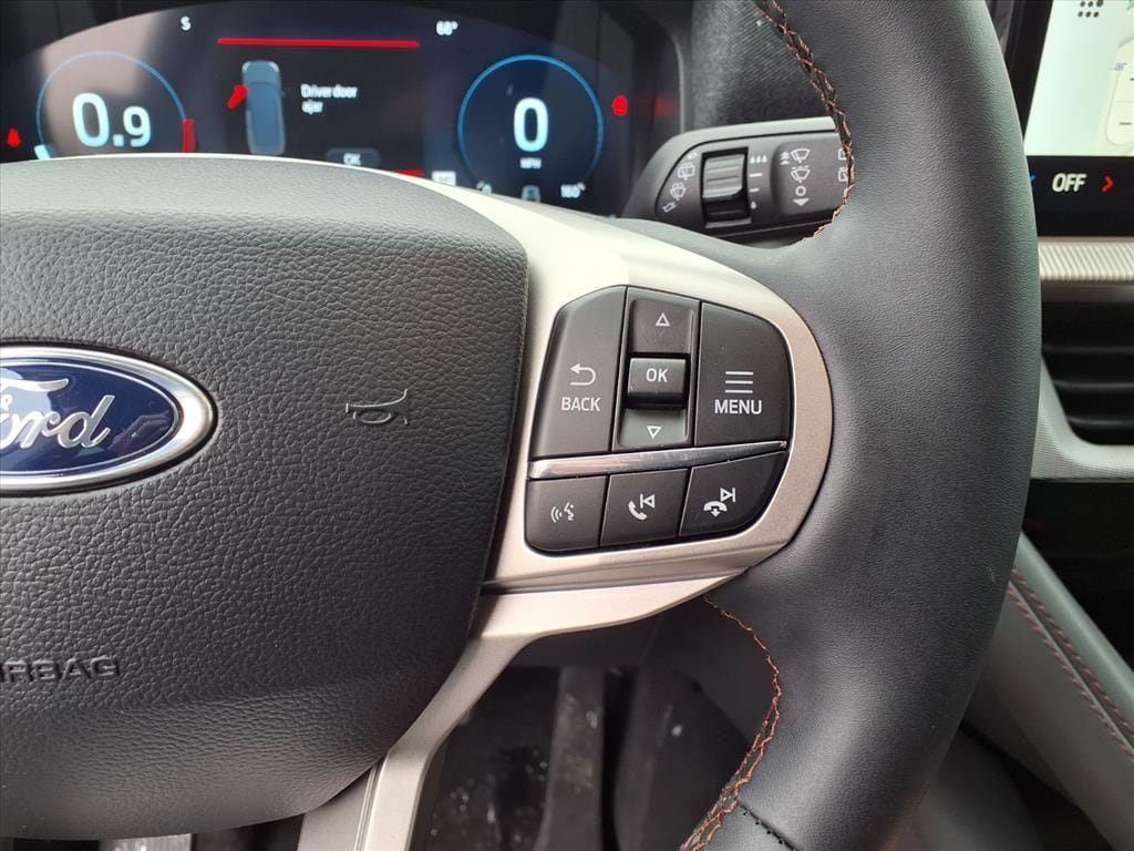 New 2026 Ford Explorer Active RWD image 15